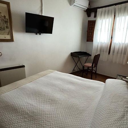 La Troje Oropesana Guest House ภายนอก รูปภาพ